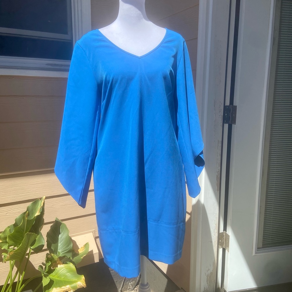 Laundry by Shelli Segal. Blue dress, Size 10P